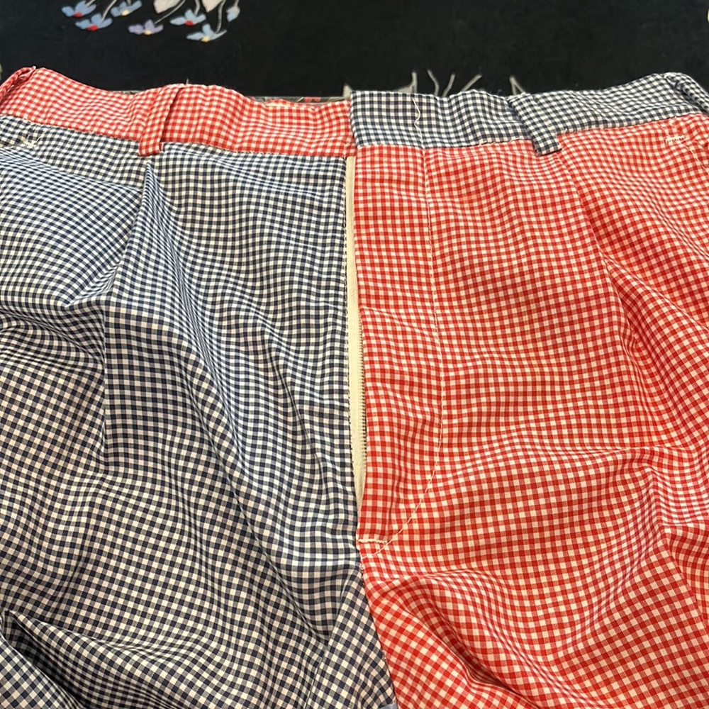 Resort wear for men! Gingham panel slacks